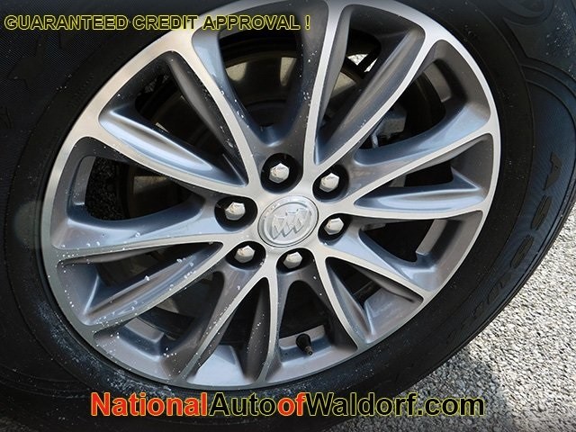 Buick Enclave Vehicle Image 11
