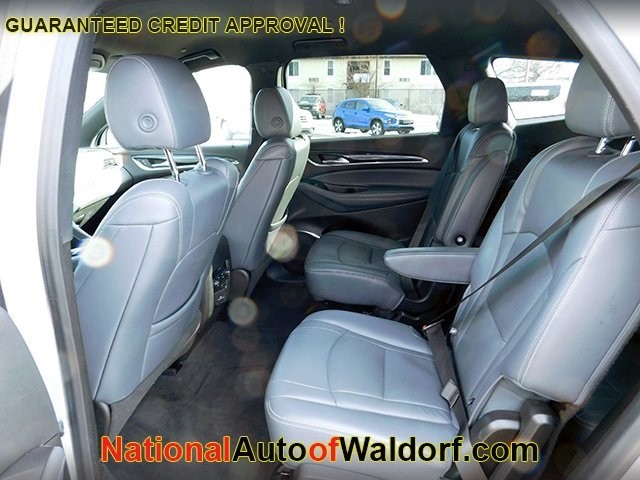 Buick Enclave Vehicle Image 13
