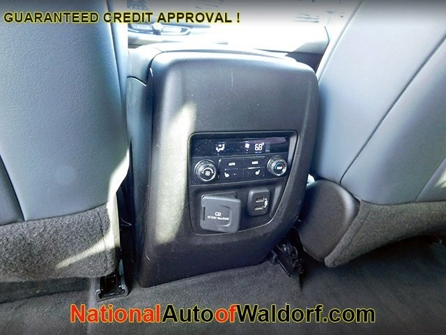 Buick Enclave Vehicle Image 14