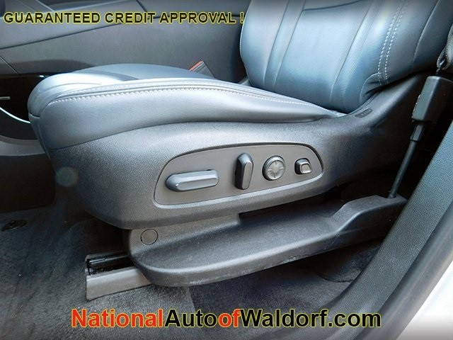Buick Enclave Vehicle Image 18