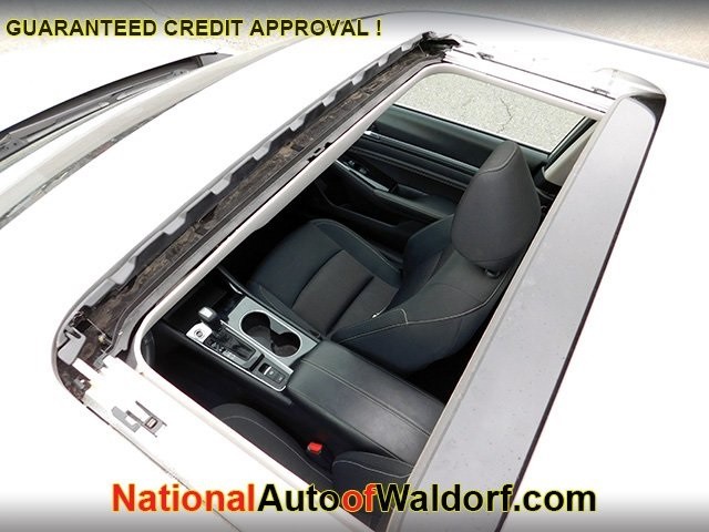 Nissan Altima Vehicle Image 08