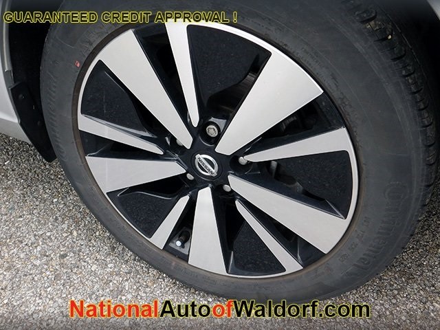 Nissan Altima Vehicle Image 10