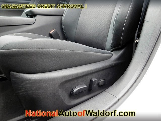 Nissan Altima Vehicle Image 15