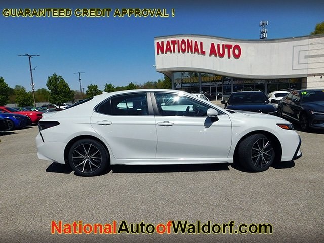 Toyota Camry Vehicle Image 04