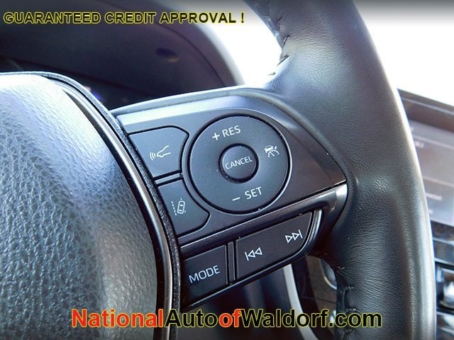 Toyota Camry Vehicle Image 18
