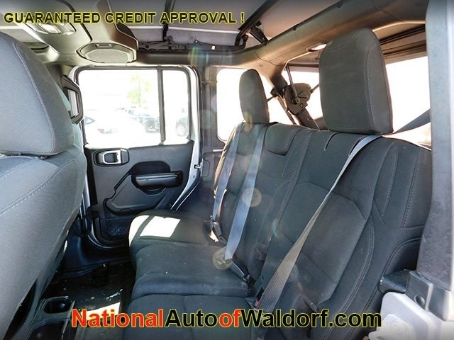 Jeep Wrangler Unlimited Vehicle Image 11
