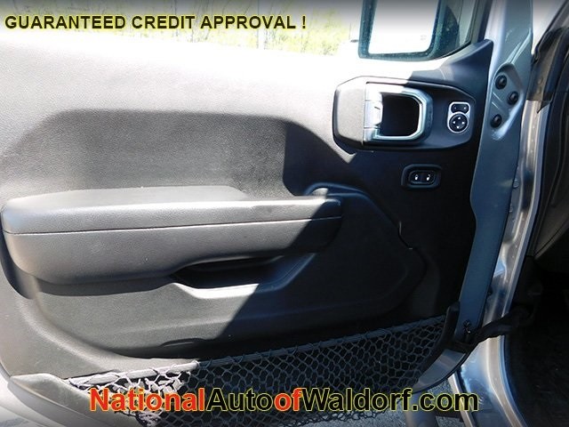 Jeep Wrangler Unlimited Vehicle Image 13