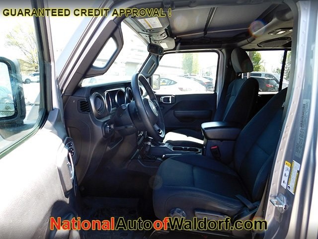 Jeep Wrangler Unlimited Vehicle Image 14