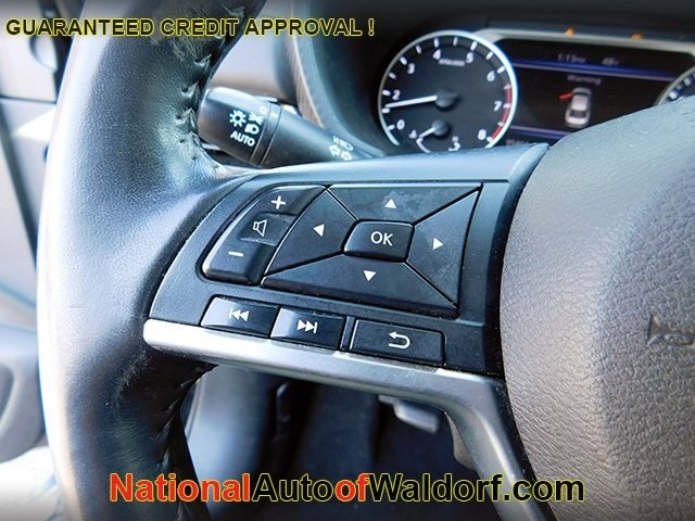 Nissan Sentra Vehicle Image 18