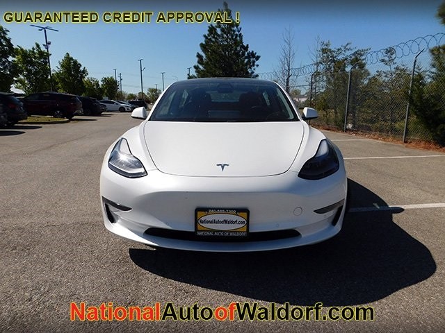 Tesla Model 3 Vehicle Image 03
