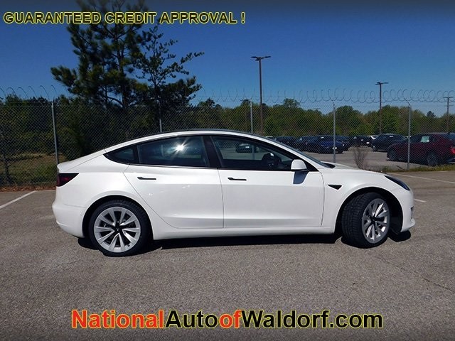 Tesla Model 3 Vehicle Image 04