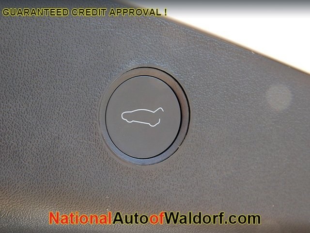 Tesla Model 3 Vehicle Image 09