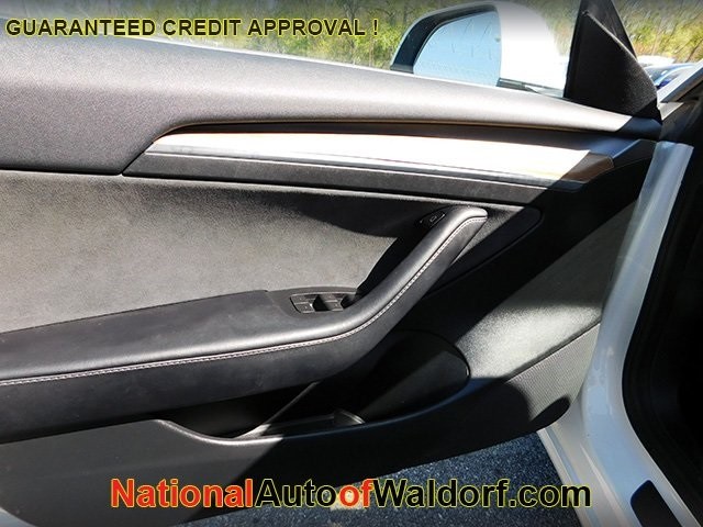 Tesla Model 3 Vehicle Image 14