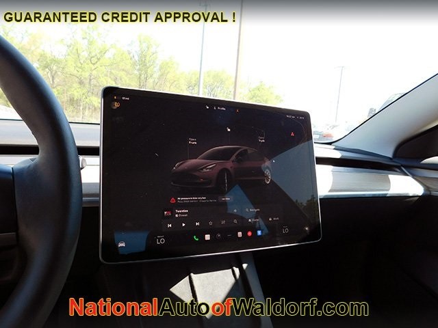 Tesla Model 3 Vehicle Image 18