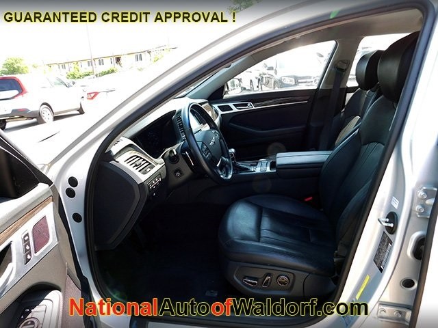 Genesis G80 Vehicle Image 16