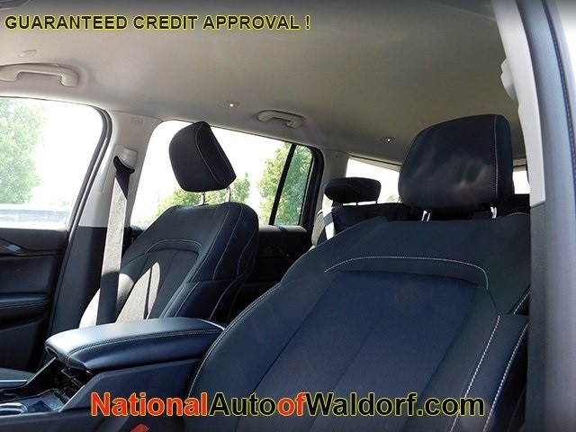 Jeep Grand Cherokee L Vehicle Image 12