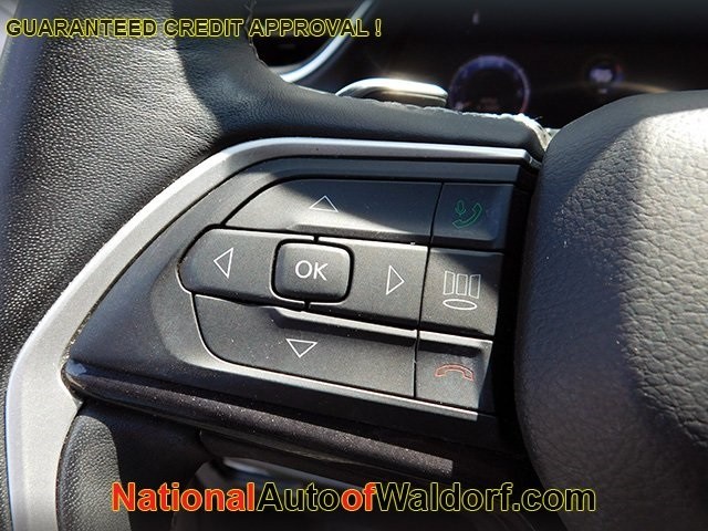 Jeep Grand Cherokee L Vehicle Image 16