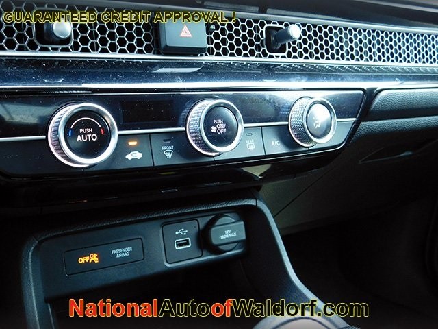 Honda Civic Sedan Vehicle Image 16