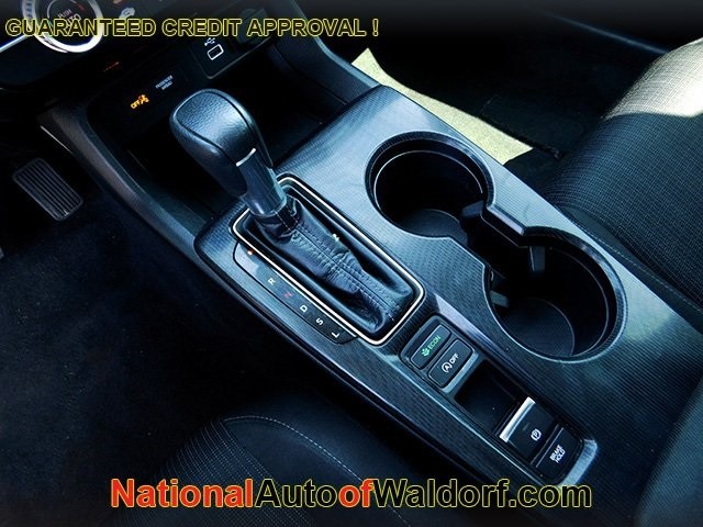 Honda Civic Sedan Vehicle Image 17