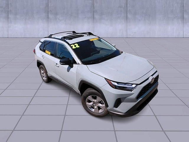 Toyota RAV4 Vehicle Image 02
