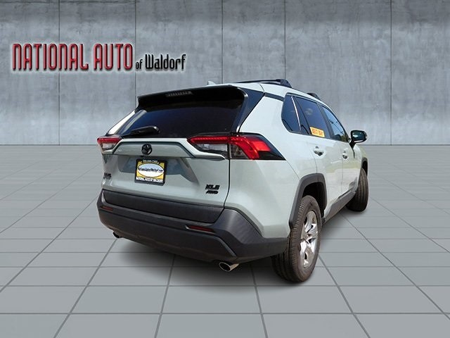 Toyota RAV4 Vehicle Image 05