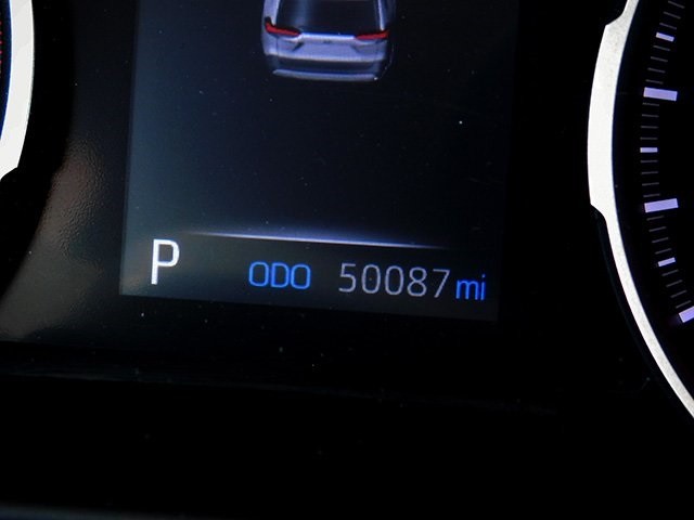 Toyota RAV4 Vehicle Image 25