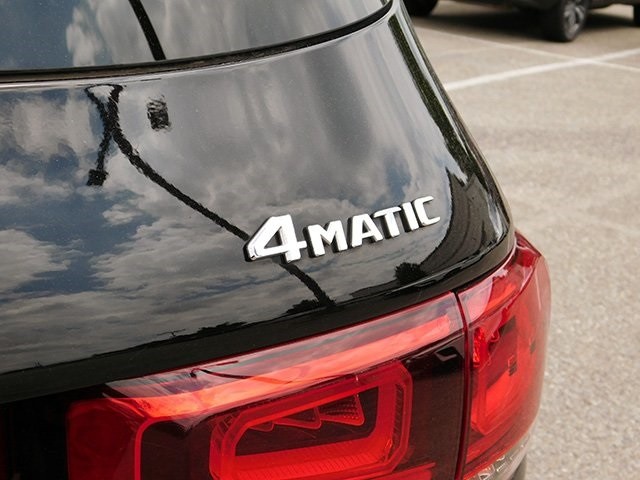 Mercedes-Benz GLB Vehicle Image 06