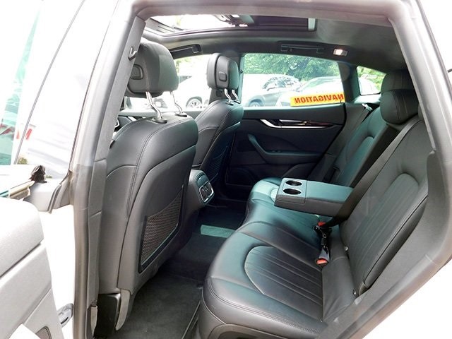 Maserati Levante Vehicle Image 14