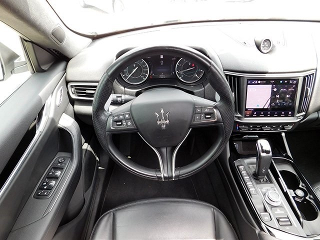 Maserati Levante Vehicle Image 16