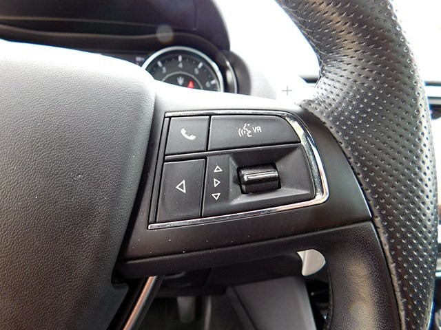 Maserati Levante Vehicle Image 25
