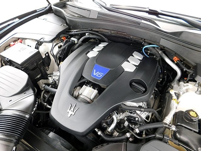 Maserati Levante Vehicle Image 30
