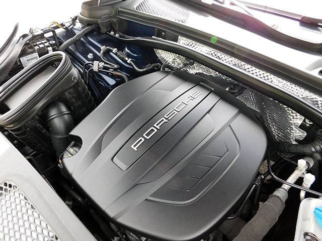 Porsche Macan Vehicle Image 27