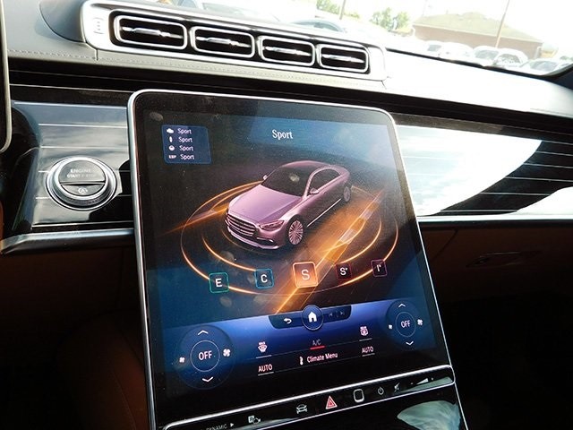 Mercedes-Benz S-Class Vehicle Image 20