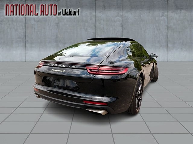 Porsche Panamera Vehicle Image 05