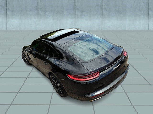 Porsche Panamera Vehicle Image 06