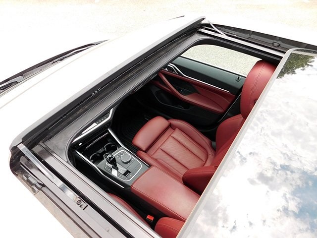 BMW 4 Series Vehicle Image 09