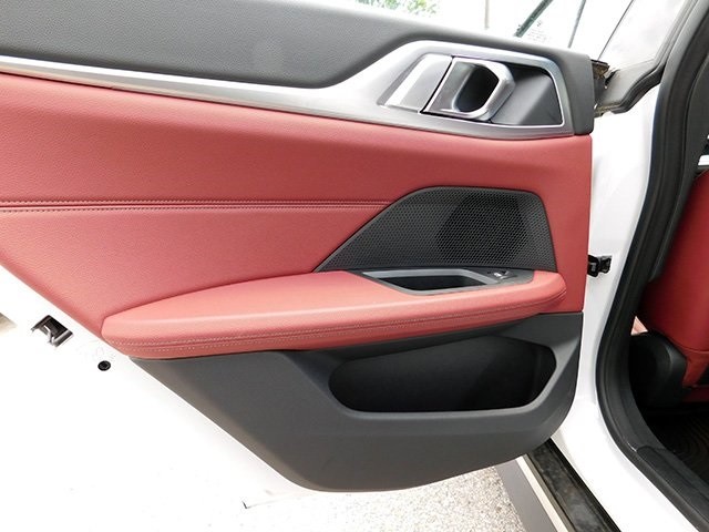BMW 4 Series Vehicle Image 11
