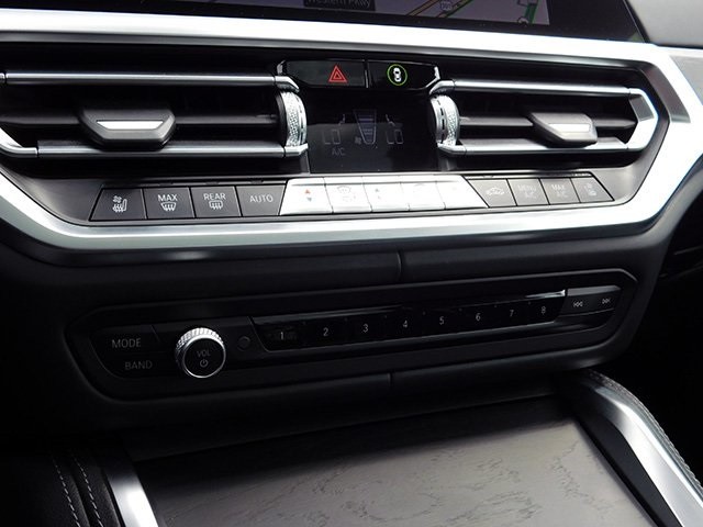 BMW 4 Series Vehicle Image 21