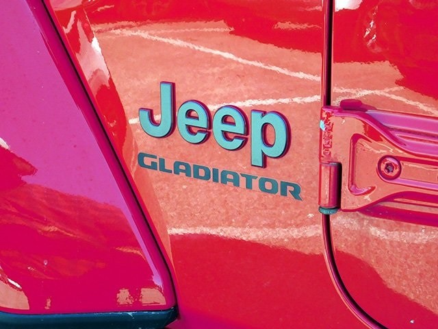 Jeep Gladiator Vehicle Image 10