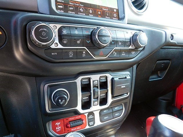 Jeep Gladiator Vehicle Image 20