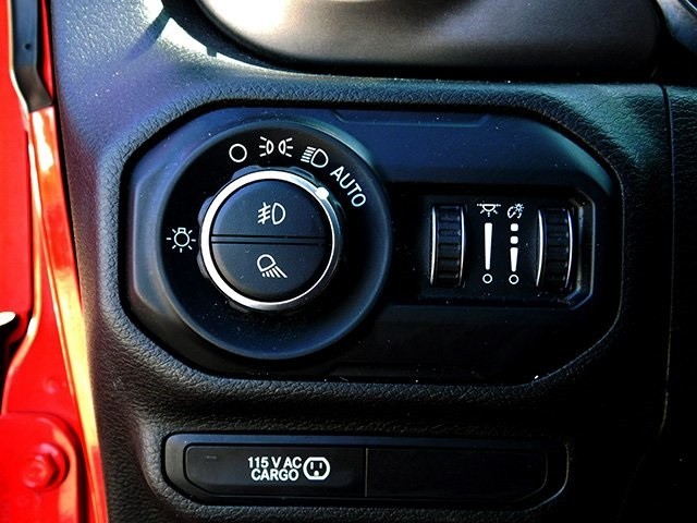 Jeep Gladiator Vehicle Image 26