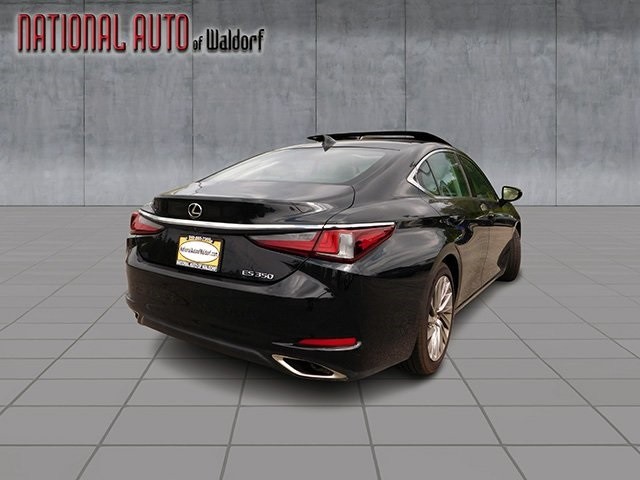 Lexus ES Vehicle Image 05