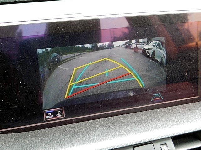 Lexus ES Vehicle Image 20