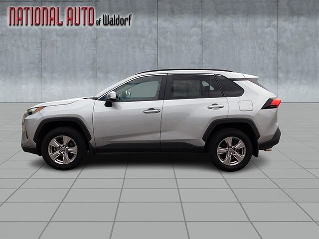 Toyota RAV4 Vehicle Image 03