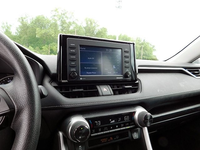 Toyota RAV4 Vehicle Image 15