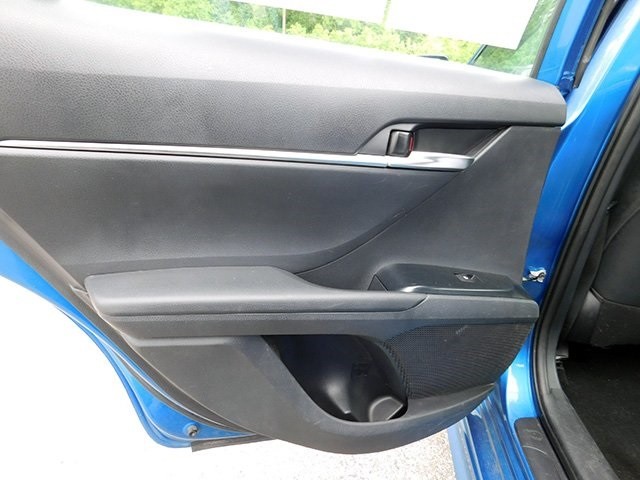 Toyota Camry Vehicle Image 06