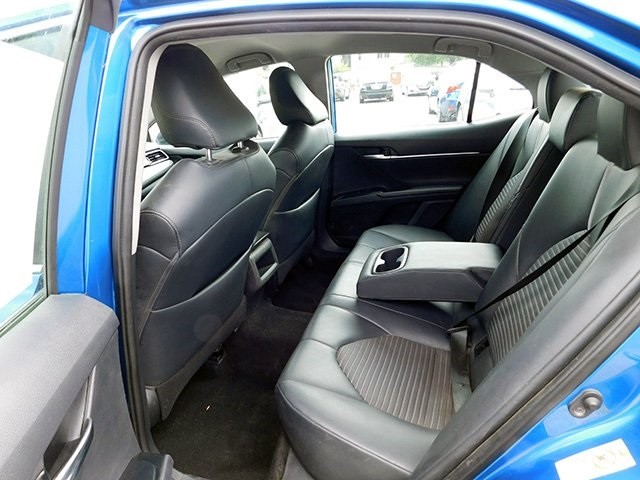 Toyota Camry Vehicle Image 07