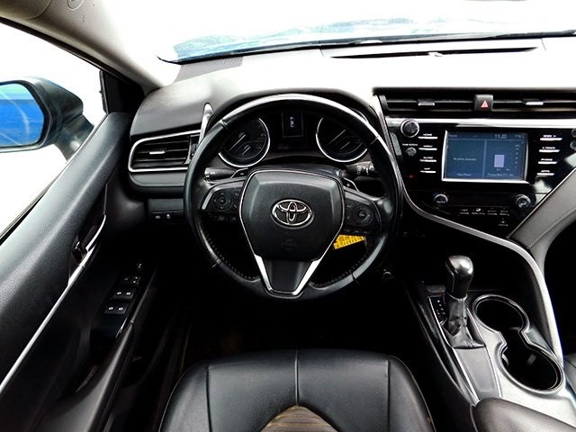 Toyota Camry Vehicle Image 08
