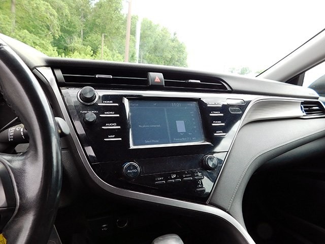 Toyota Camry Vehicle Image 10