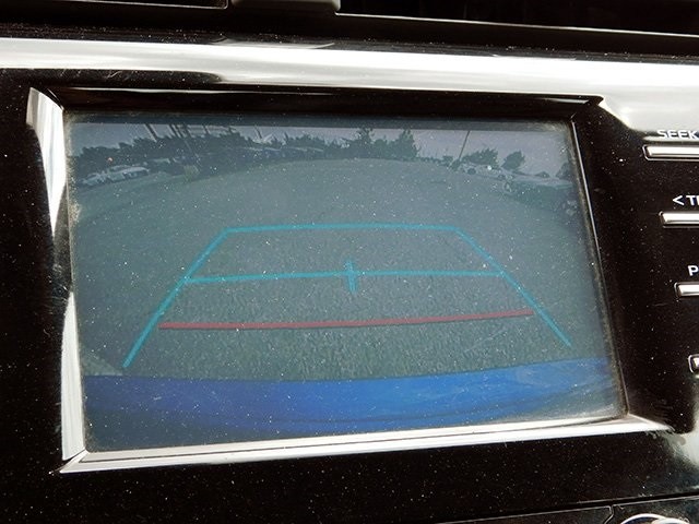 Toyota Camry Vehicle Image 11